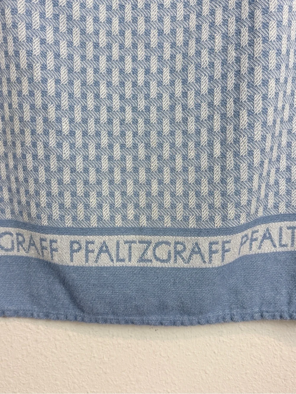 Pfaltzgraff Light Blue Patterned Tea Towel
